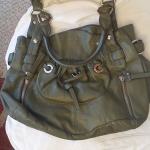B. Makowsky handbag